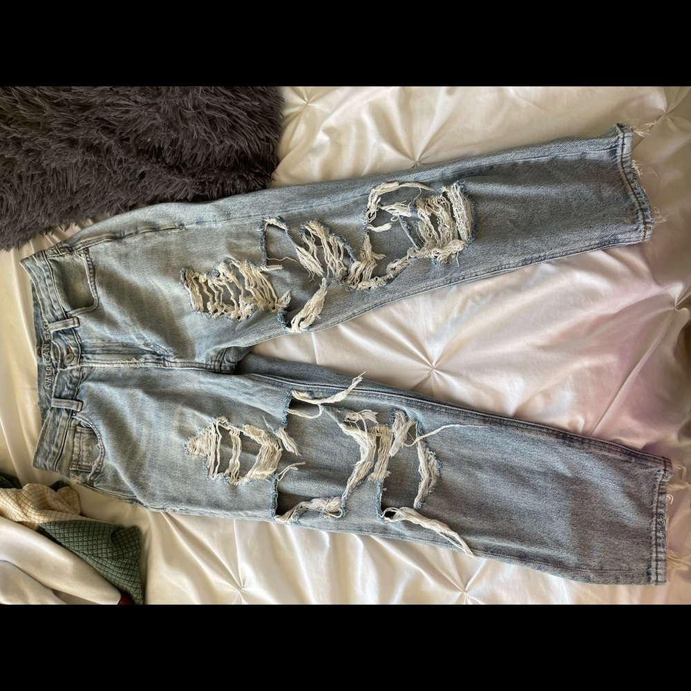 american eagle mom jeans